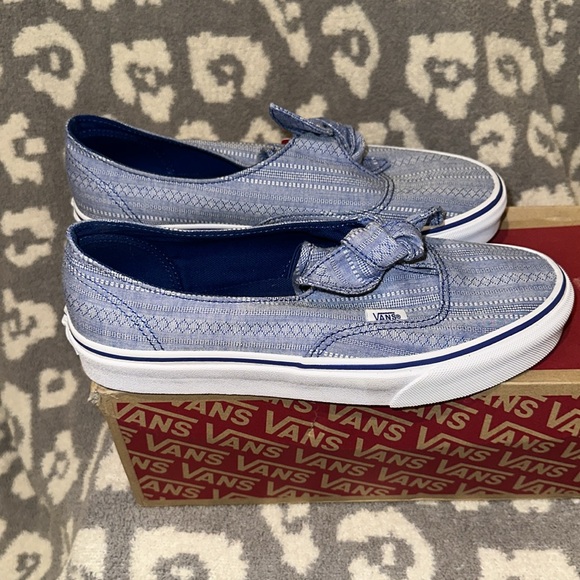 Vans Slip-On Chambray Blue Knot Tie Sneakers New 🆕 & Never Worn 😍 - Picture 6 of 17
